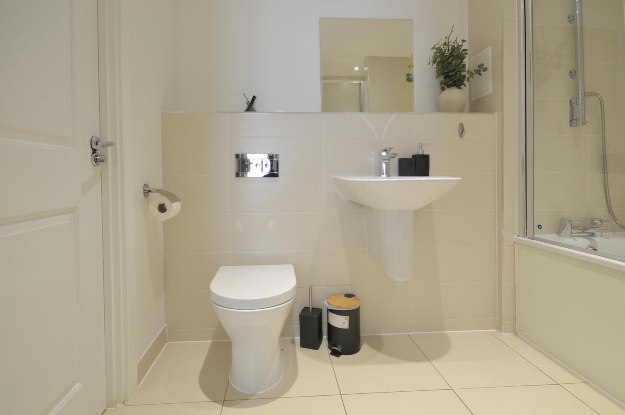 Modern 2 Bedroom Steps From Vauxhall St * Londres
